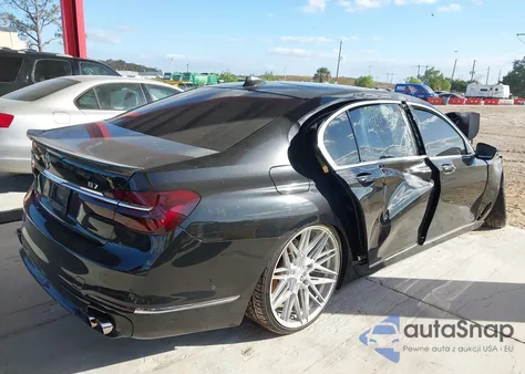 2016 BMW 750I xDrive z USA, uszkodzony, nr VIN WBA7F2C54GG418110